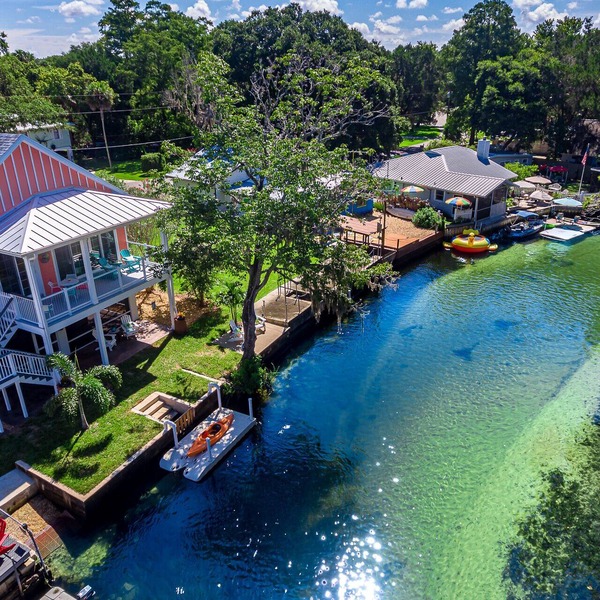 DIRECT WEEKI WACHEE RIVERFRONT! KEY WEST PARADISE!