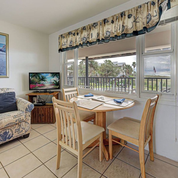 Directly on the Gulf - Unit 12 - 1 Bedroom - Second Floor - Sleeps up to 5