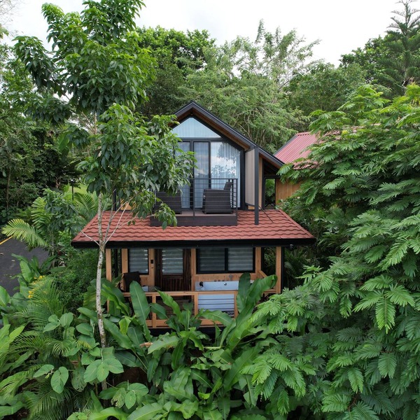 Discover Romantic Arenal Cabin Near La Fortuna w/Private Hot Tub & Pool