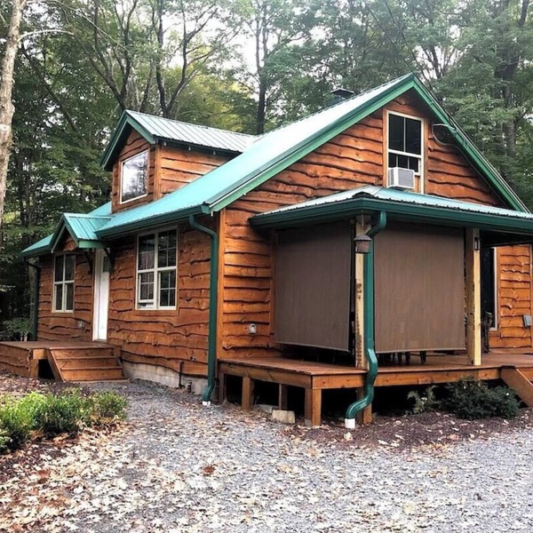 Discover your ideal Pocono Lake vacation rental at Pocono Dream Cottage!