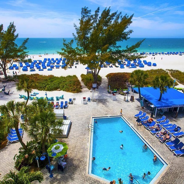 Dive Into Your Dream Vacation! Kitchenette, Outdoor Pools, Pets Allowed