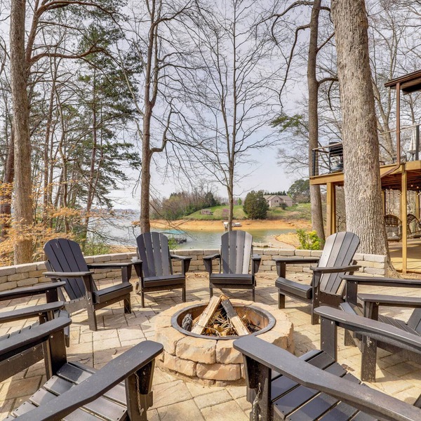 Dock, Deck + Views: Cherokee Lake Retreat!