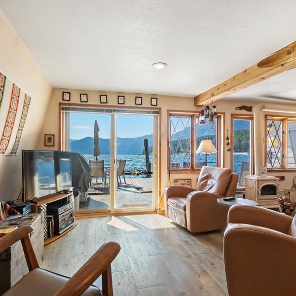 Dock's End Floating Home