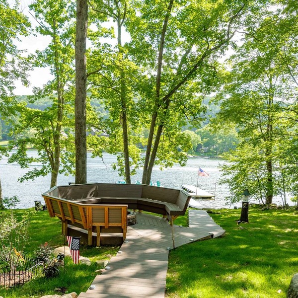 Dog Friendly Getaway Just Steps to Wisp & Fun
