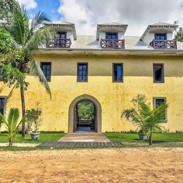 Dog-Friendly Riverfront Suites with Private Pool, Lovely Views, Partial AC & WiFi