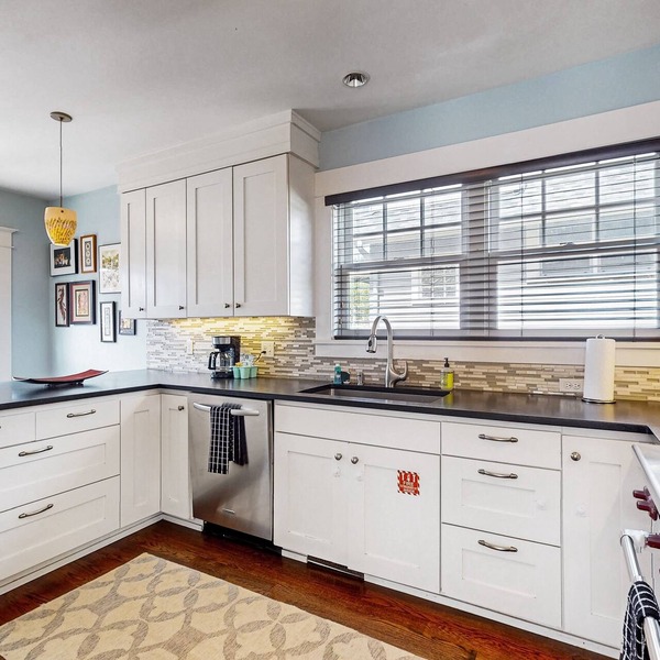 Dog-friendly spacious retreat with patio, backyard oasis, & W/D - walkable location
