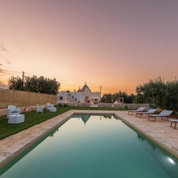 Domus Petri 1908 Prickly Pear- Trulli with swimming pool in Itria Valley