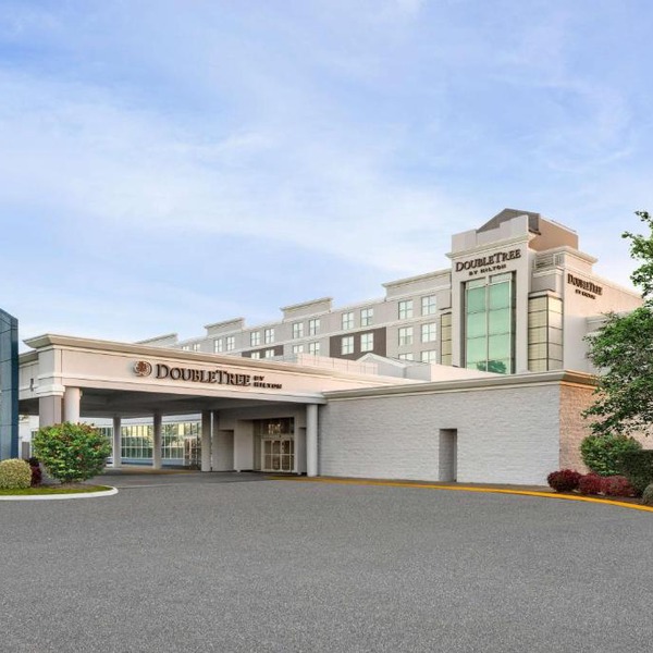 DoubleTree by Hilton Norfolk Airport