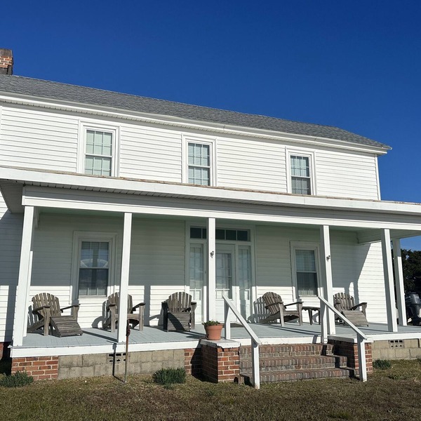 Down East Waterfront Quaint Farmhouse with Pier Overlooking National Seashore
