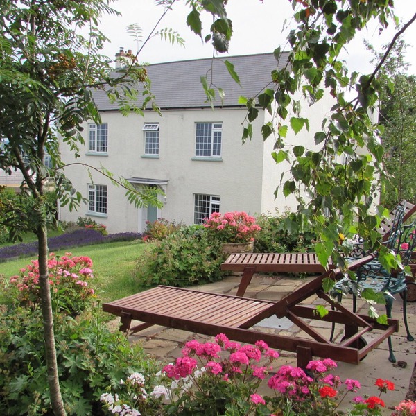 Down House Farm DEVON - Sleeps 10, period farmhouse, Dartmoor & Exeter, EX6 7SA