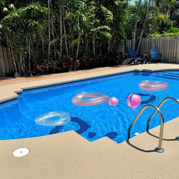 Downtown Delray Beach House, Heated Pool, 5 min to Atlantic Ave