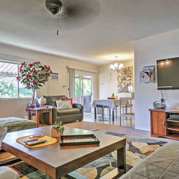 Downtown Long Beach Condo - 1 Mi to Boardwalk!