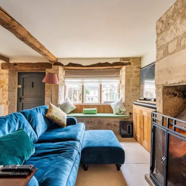 Dreamy Cotswold Hideaway in the Heart of Painswick