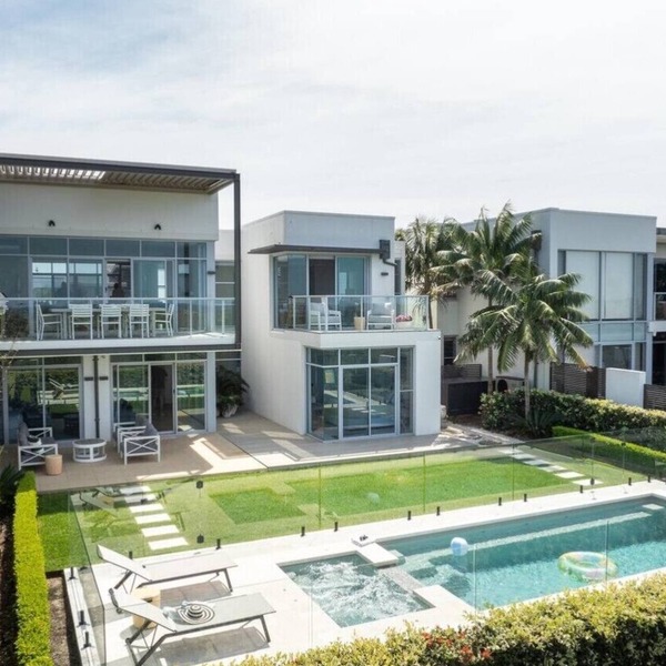 Drift - Heated Spa, Fireplace, Endless Views 4BDRM