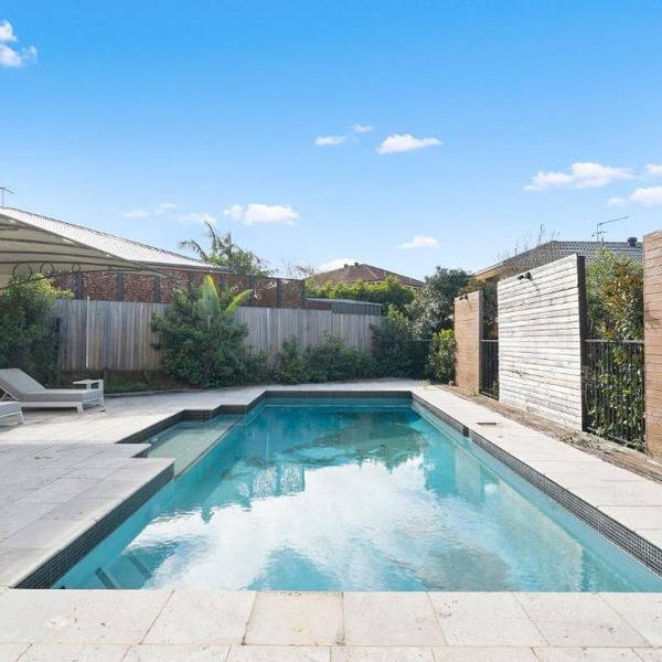 Drumbern Pool House Macquarie Links