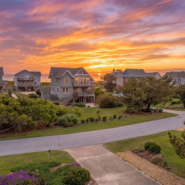 Duck Diamond - Sanderling, Ocean View, 95 Yds to Beach, Hot Tub, Sauna, Community Pool
