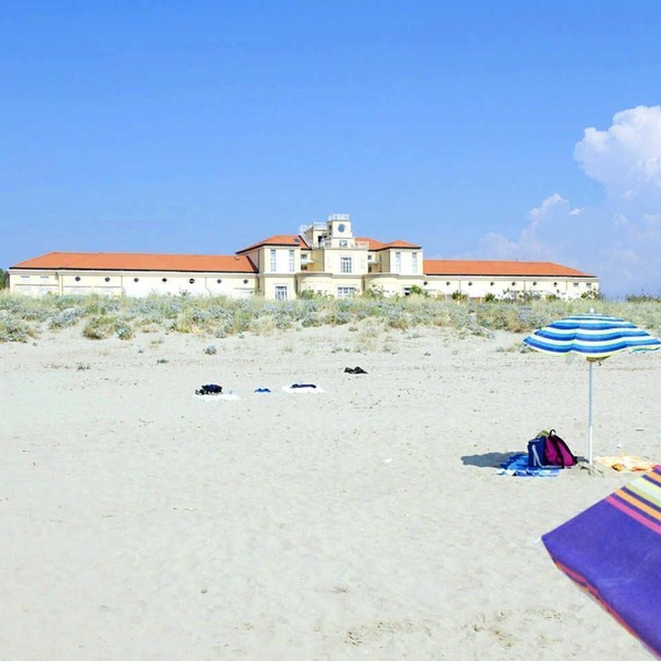Dune residence Regina-Elena, private beach access, sea view - vacation apartment with