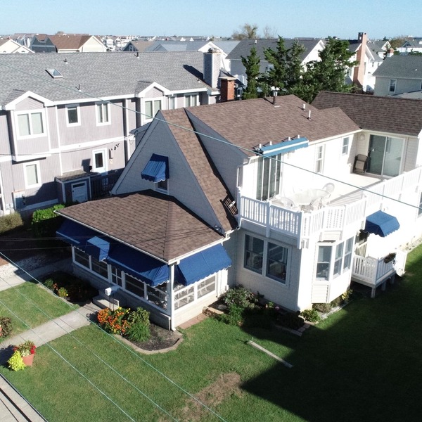 Duplex, 2 blocks from beach, Internet, Central A/C, Deck, Off Street Parking and more!