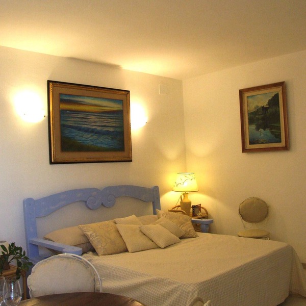 Elegant studio apartment with enchanting sea views from the terrace