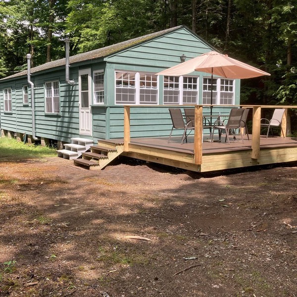 Eagle Bay Cottage with Lake Rights