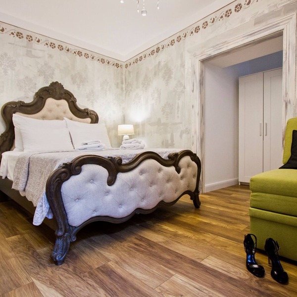Early Booking 25% off