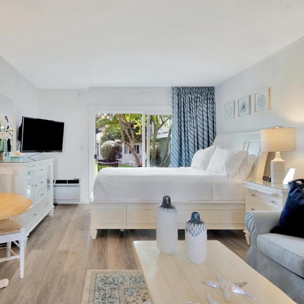 East Hampton House Resort