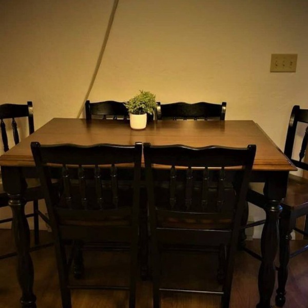 Easy Access King and Queen Nestled Ranch!