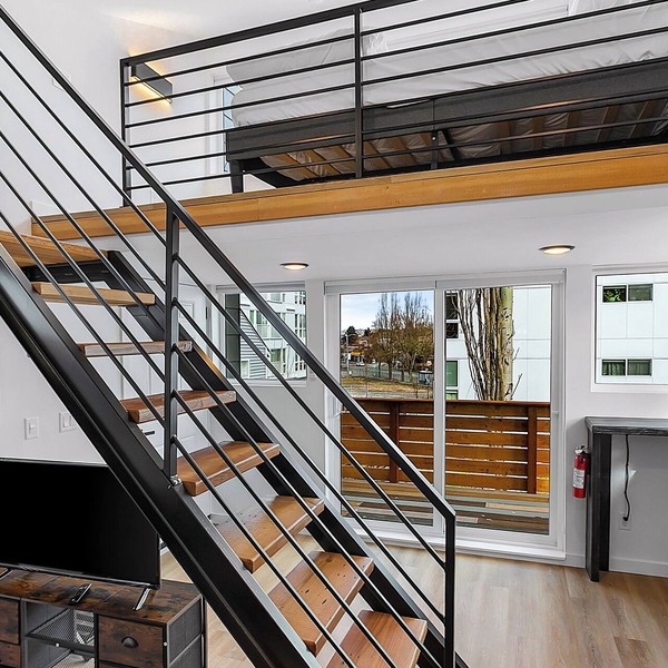 Echo Loft: A Modern Escape