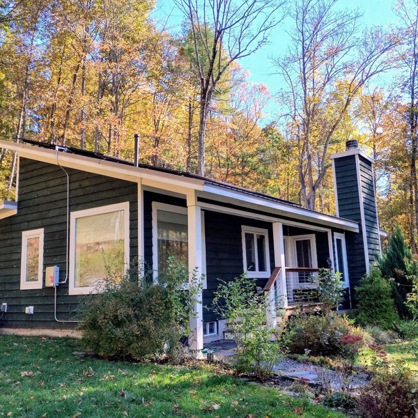 Eco-friendly Modern Mountain Home near Woodstock