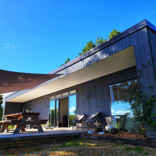 Eco friendly, self sufficient house powered by the sun.
