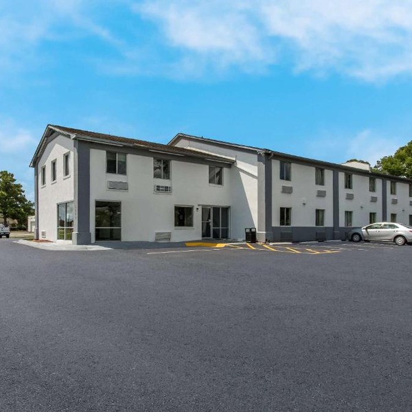 Econo Lodge Cherry Point