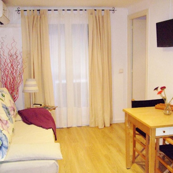 Economic Rambla Suites