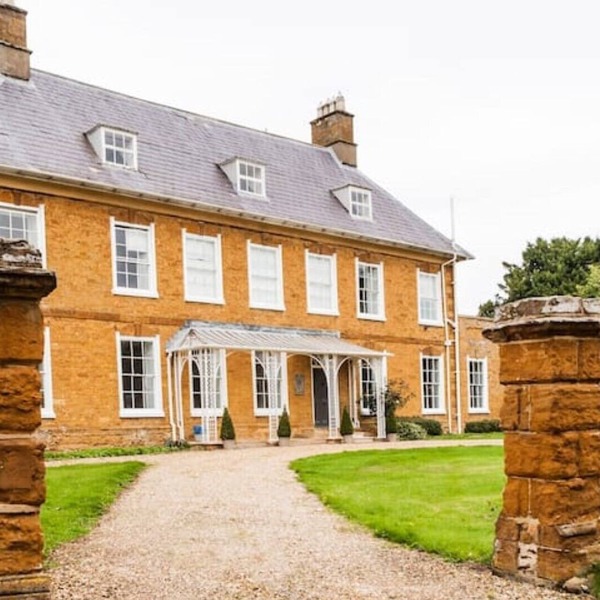 "ecton House- Palmer Suite-near Silverstone"