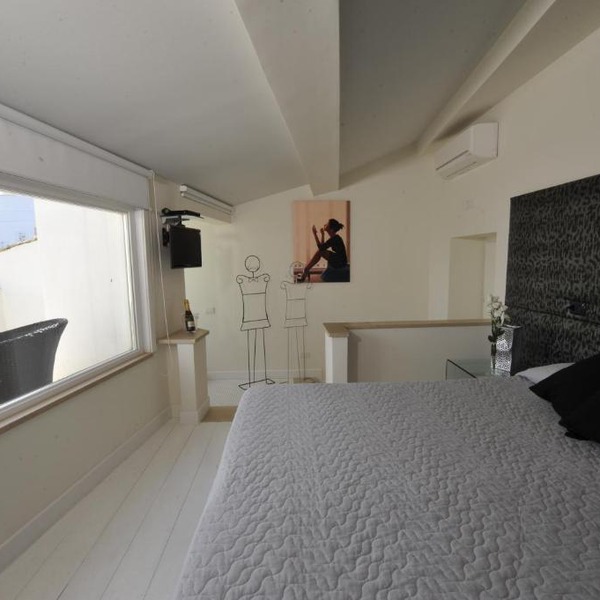 Edificio 15 House Elite