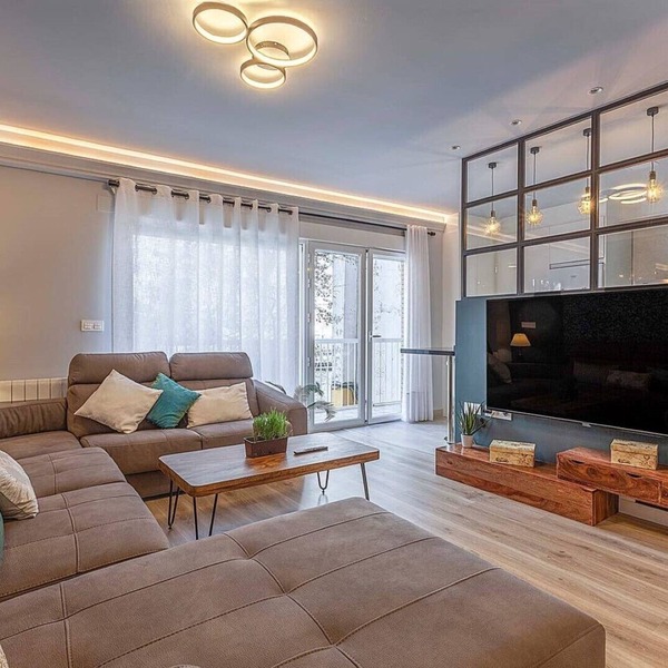Elegant apartment ideal for families at 15min from Alhambra. 3 bathrooms, optional parking.