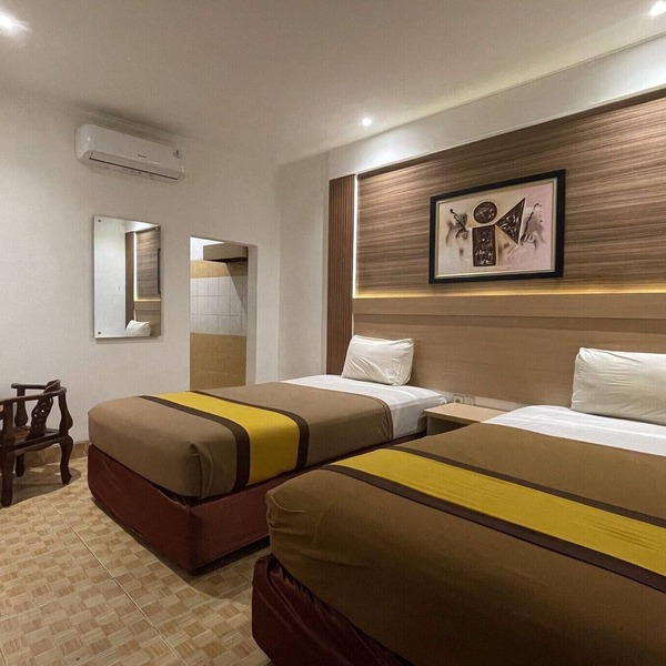 Elegant Deluxe Twin Escape Near Mall Panakkukang