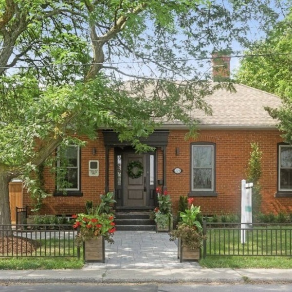 Elegant Downtown Burlington Retreat – Walk to Lake, Shops & Dining!