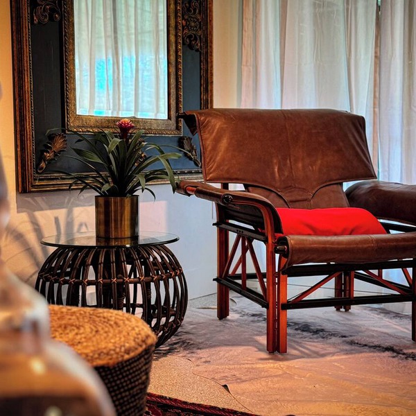 Elegant Studio, 5 Min Walk to Main Street’s Antique Shops & Restaurants!
