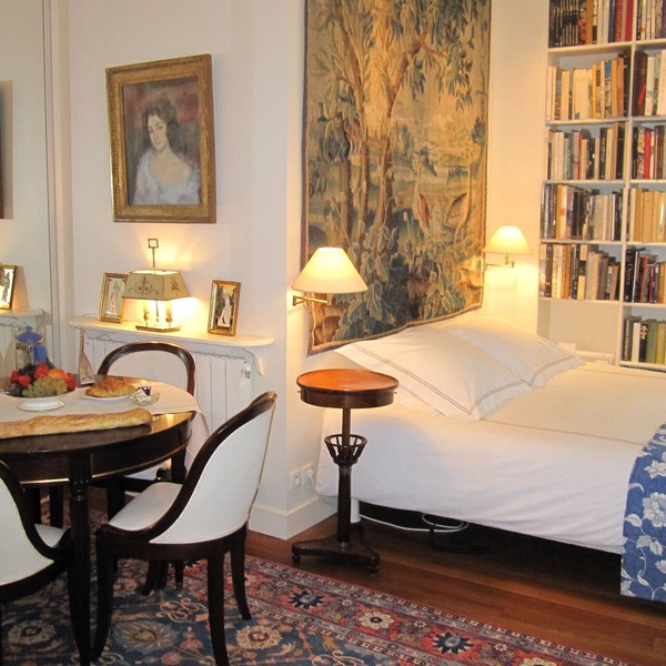 Elegant studio in Palais- Royal Monument, next to Le Louvre