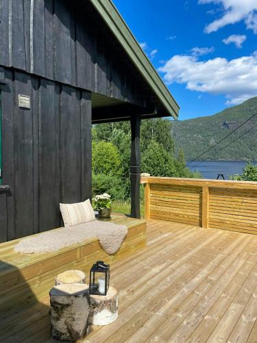 Elevated Cabin With Sauna By Lake Tinnsjøen
