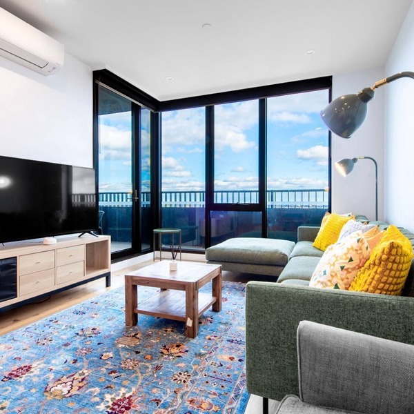 Elevated Escape - 2BR w Gym & Rooftop Spa