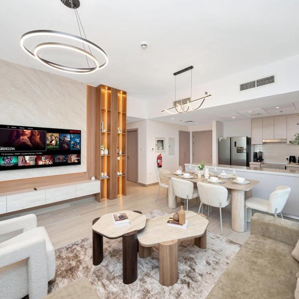 Elite Nest - Upscale 4BR with PS5 Lounge - Formula 1 and Ferrari World