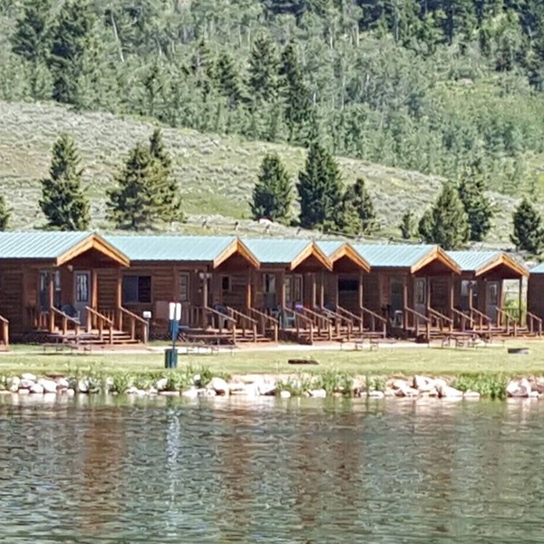Elk Haven Camping (Cabin 10)