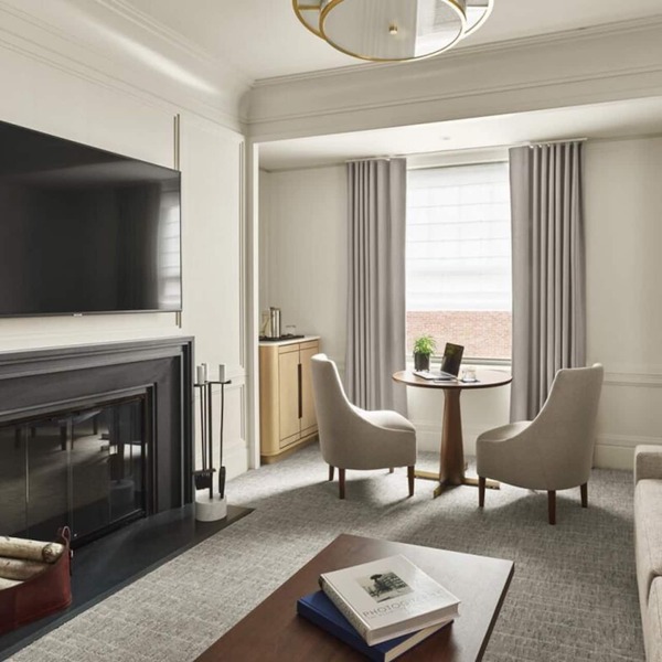 Embrace the Sugar Rush Experience! 4 Spacious Units w/Fireplace, Pets Allowed