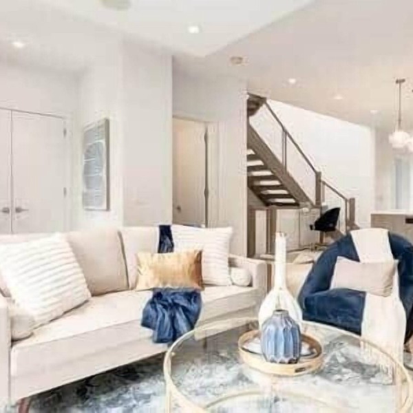Empire: Upscale 4 Bedroom in Trendy Marda Loop - Garage, A/C