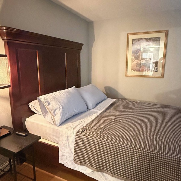 EN04 - Downtown Private 1BR Apartment in Secure Building