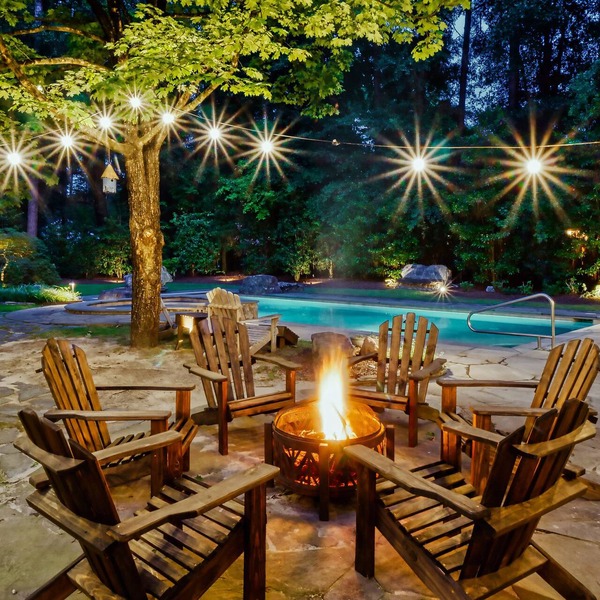 Enchanted Oasis: Walk to Village, Pool, Hot Tub, Putting Green, 3 Houses