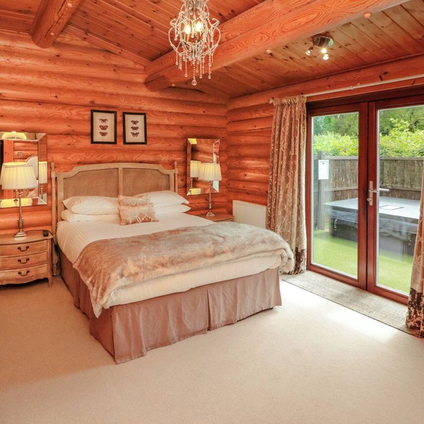 Endeavour Lodge 4