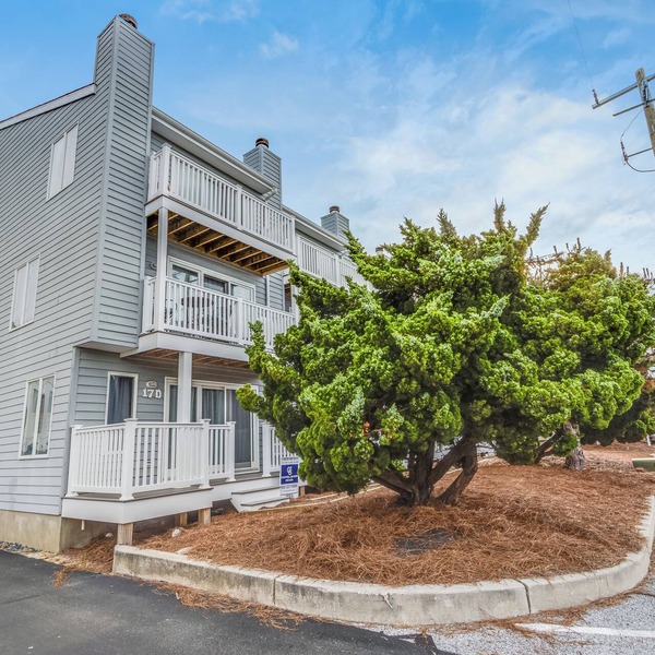 Enjoy the Views from this Ocean Block Vacation Rental in Dewey Beach!