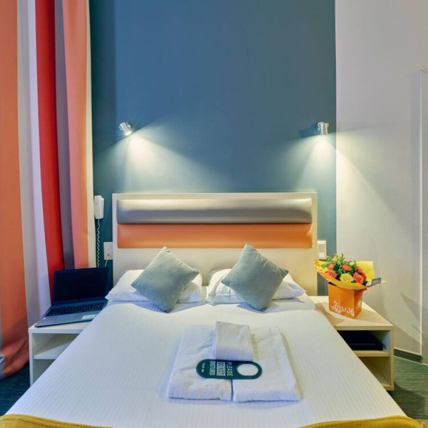 Ensuring a Very Comfortable Stay, Near Place du Marché Gayot! Pet-friendly!